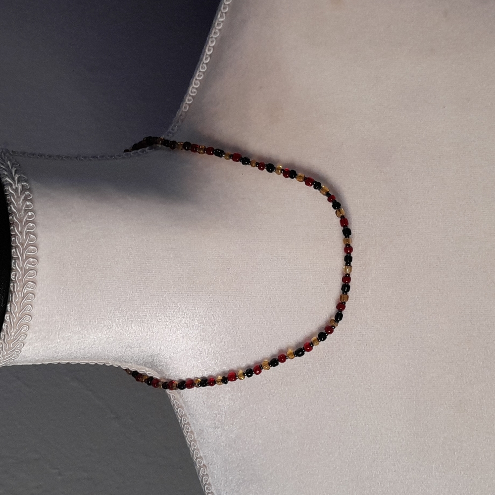Vintage Glass Beaded Necklace 17 1/2 Inches 🌹9